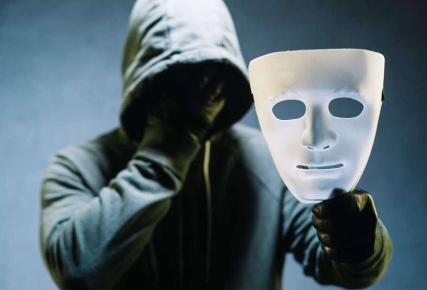 How to identify fake accounts and false information on Facebook and Instagram?