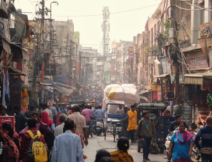 7 Weird & Crazy Things in India